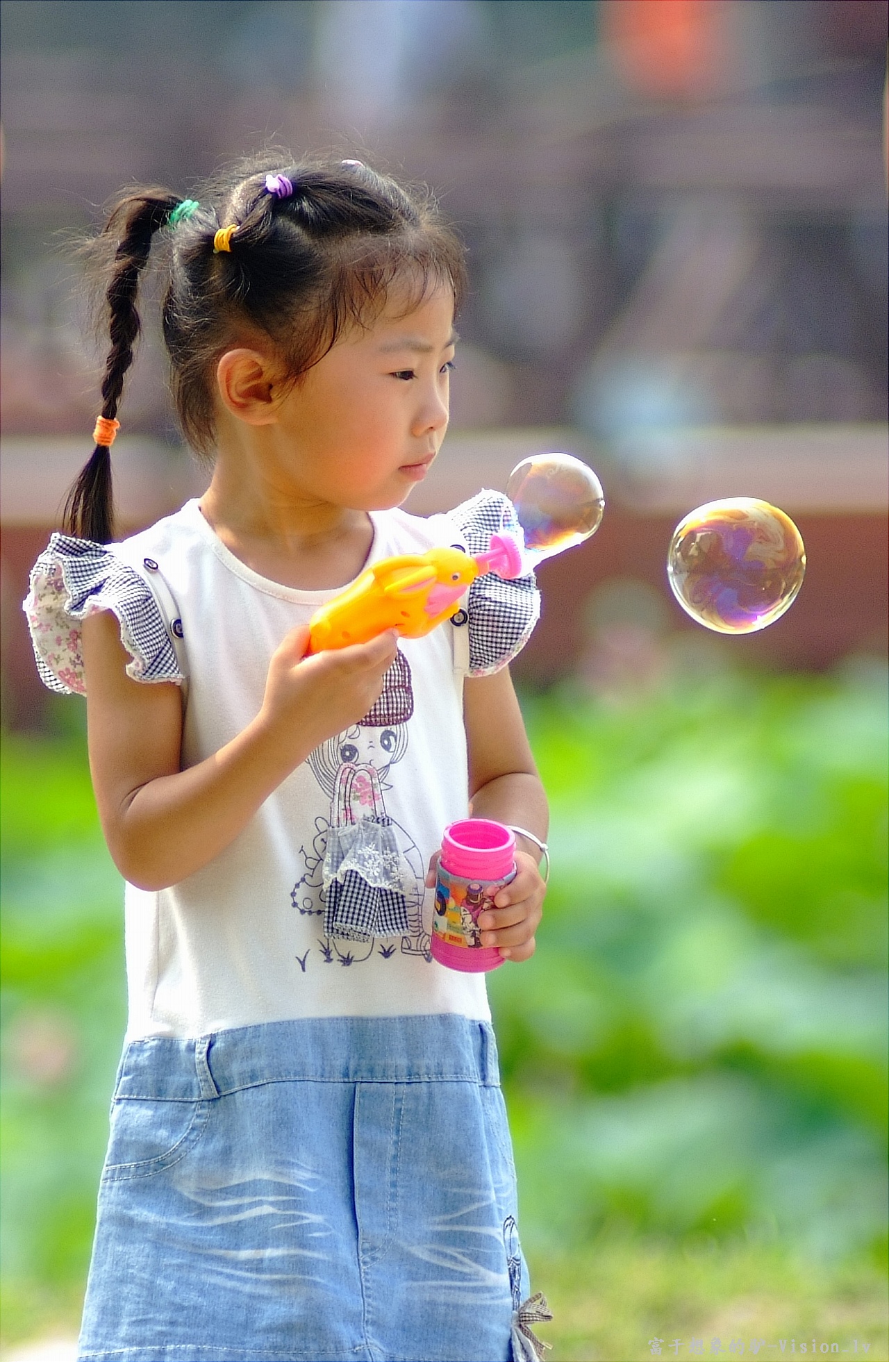 美丽泡沫,金发小女孩,可爱,玩耍,快乐的小女孩4K图片-千叶网