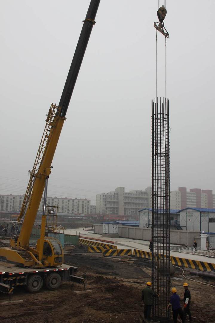 北京地铁十号线二期13标(慈寿寺站)工程建设照