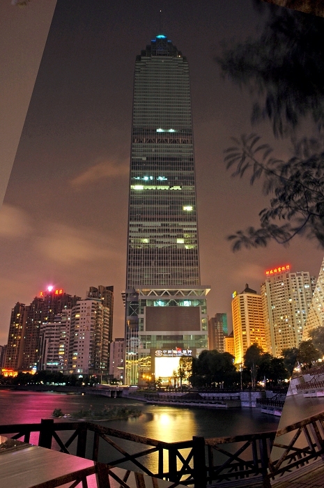 【夜拍民生大厦--武汉最高的楼摄影图片】西北