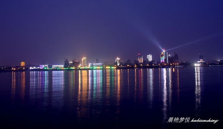 【2011国庆江滩夜景摄影图片】汉阳江滩公园