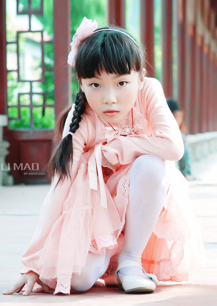 邻家小姑娘