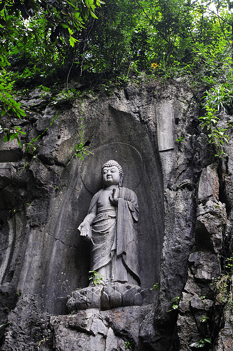 杭州飞来峰石崖佛像