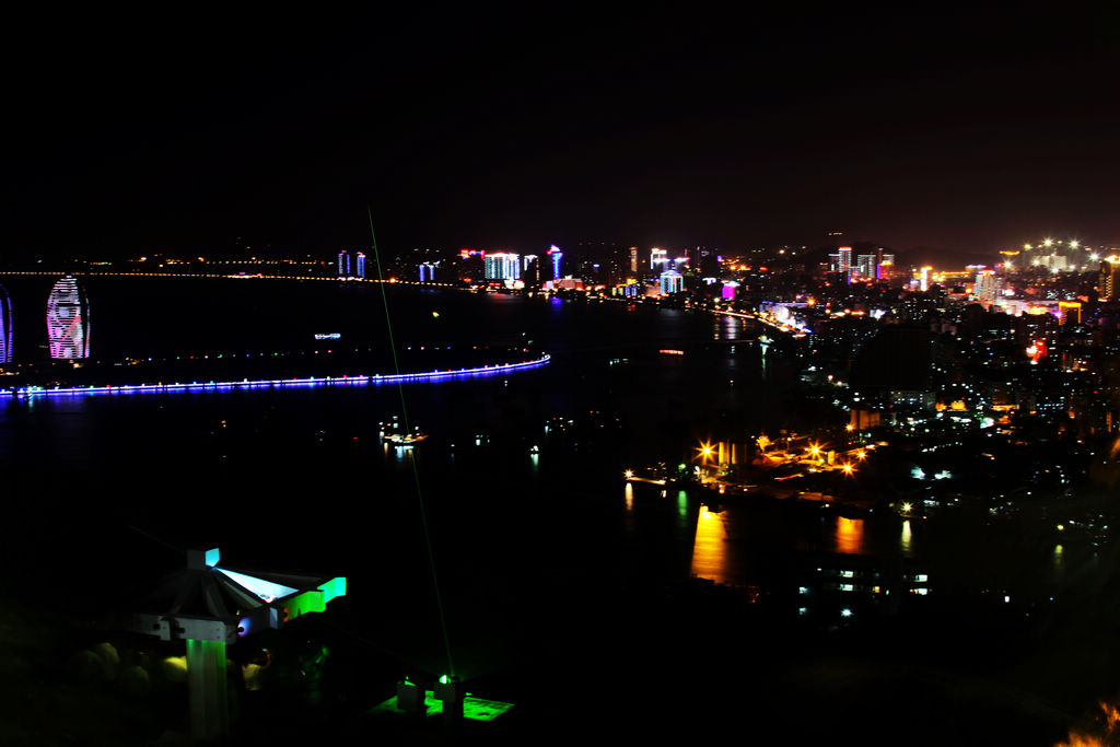 三亚湾夜景