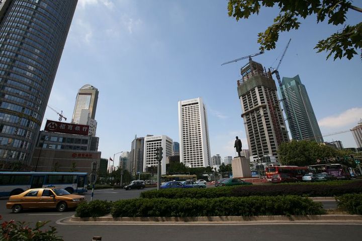【充满阳光的城市摄影图片】南京新街口、玄武