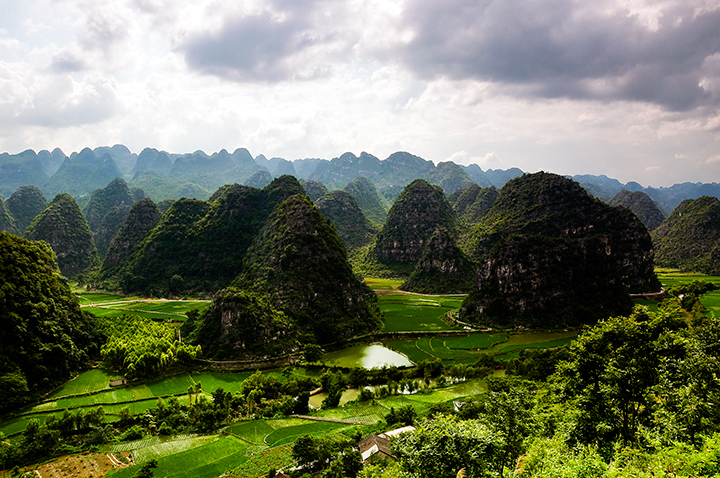 贵州美景—万峰林