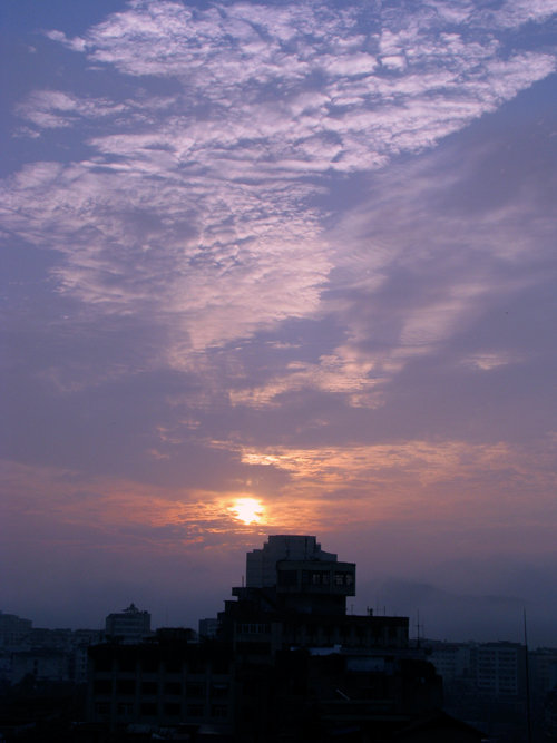 朝阳与夕阳,或晨曦与晚霞