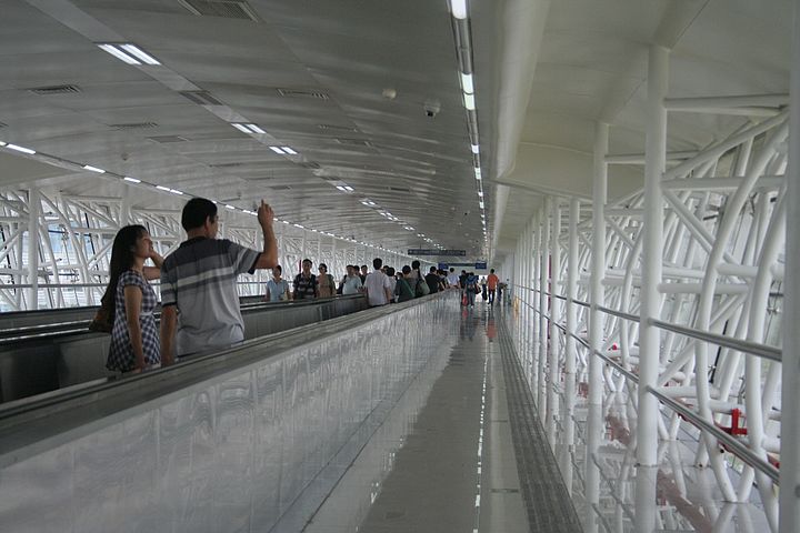 深圳机场和地铁站