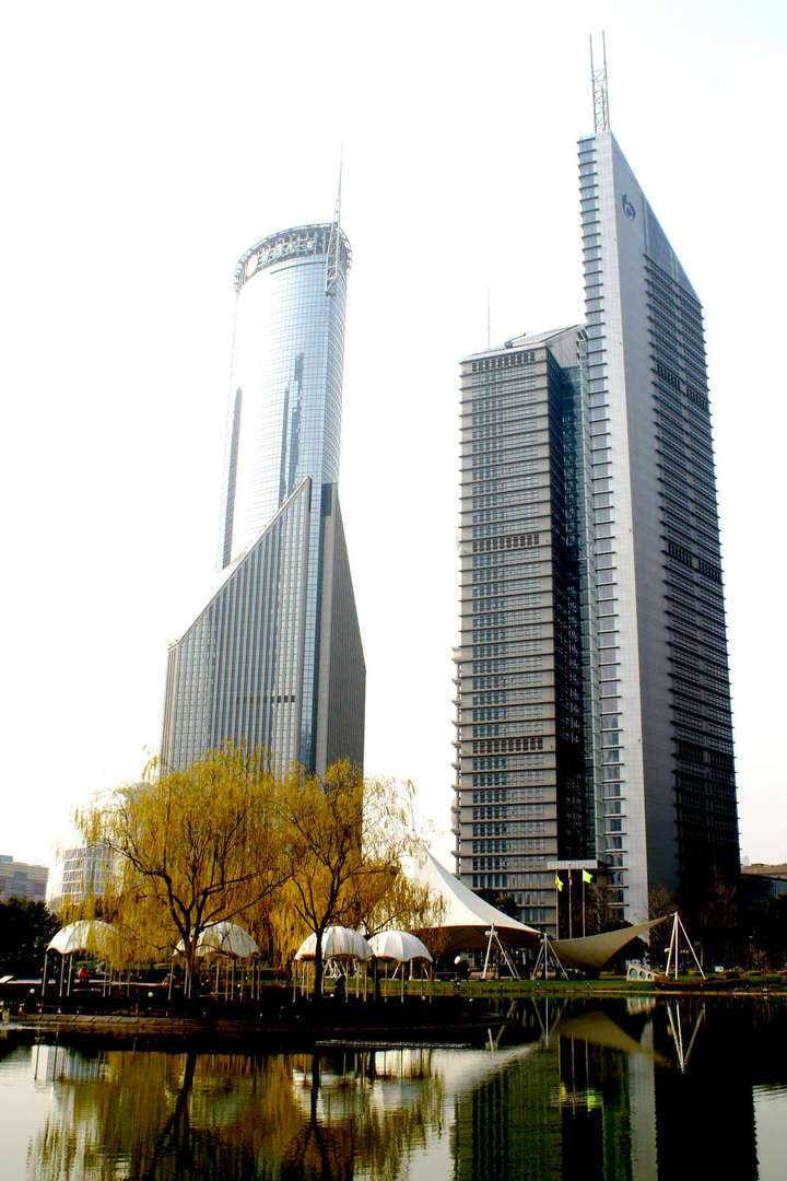 陆家嘴中心绿地