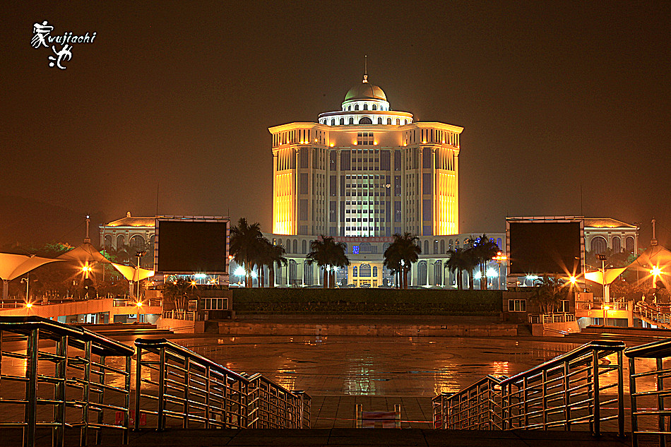 前顺德市府夜拍