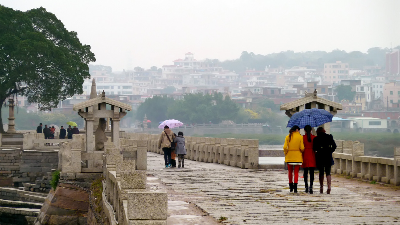 【雨中洛阳桥摄影图片】福建泉州风光摄影_幸福,这么远,那么甜_太平洋