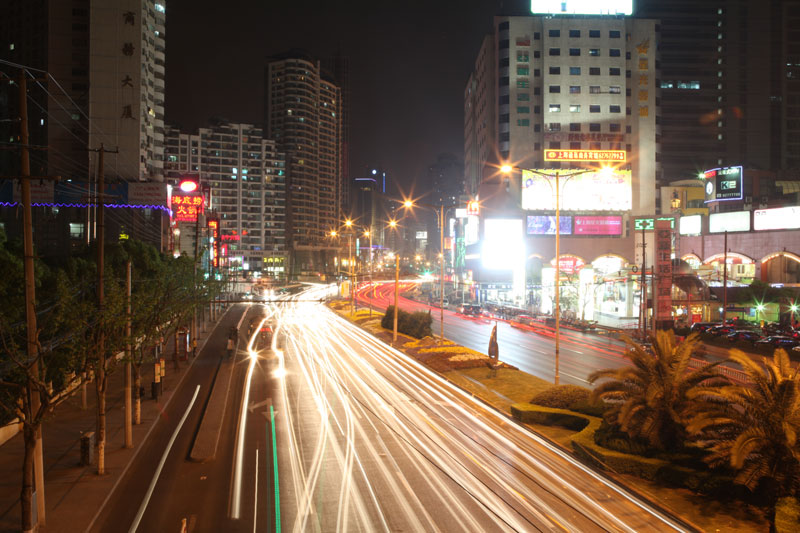 街区夜景