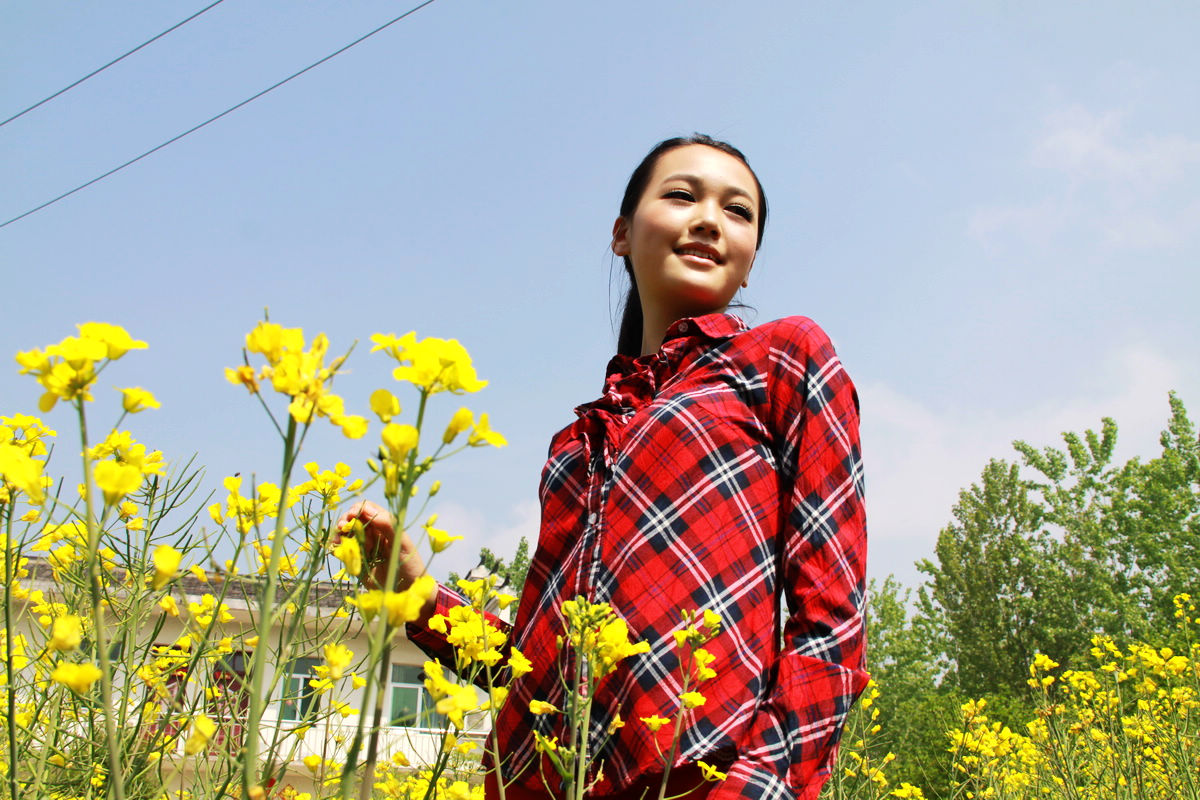 越南美女从十四岁，就以甜美的外貌走红网络 - 知乎
