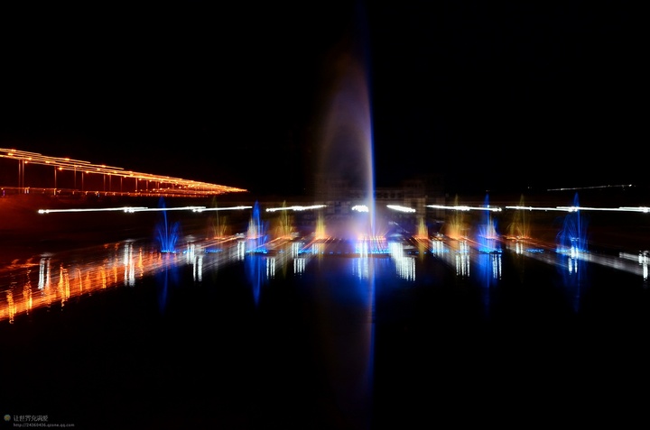 【鸡西水上公园音乐喷泉夜景摄影图片】鸡西市