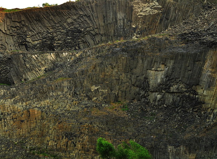 远古昌乐古火山口群