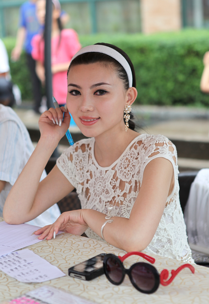 2012中国女孩昕薇平面模特大赛西安赛区30进20