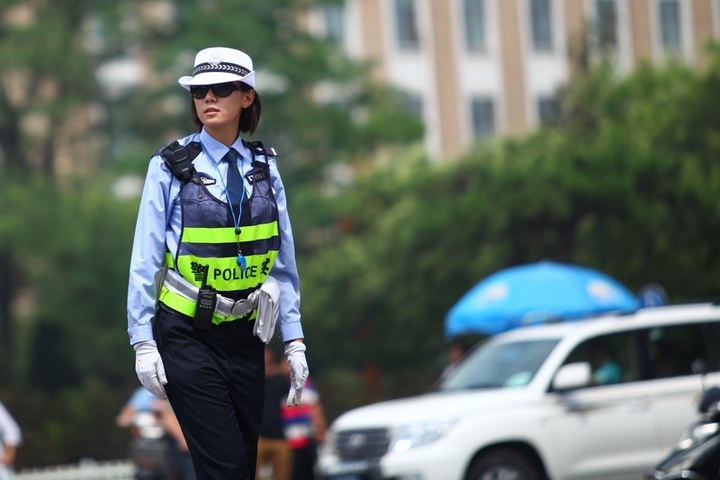 沈阳最美女交警有多美