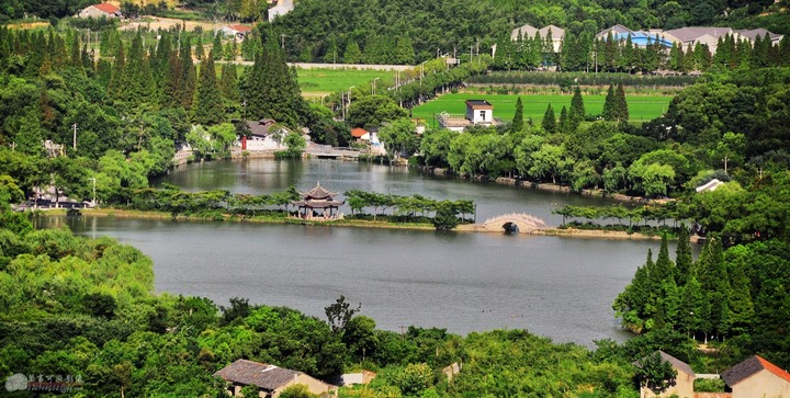 慈城和慈湖的全景图