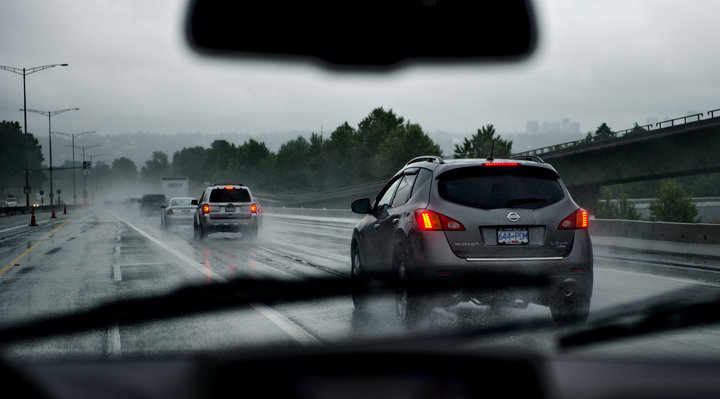 【雨(雨中加拿大高速公路)摄影图片】加拿大纪