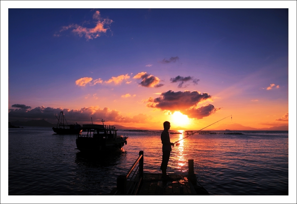 海景夕阳美不胜收