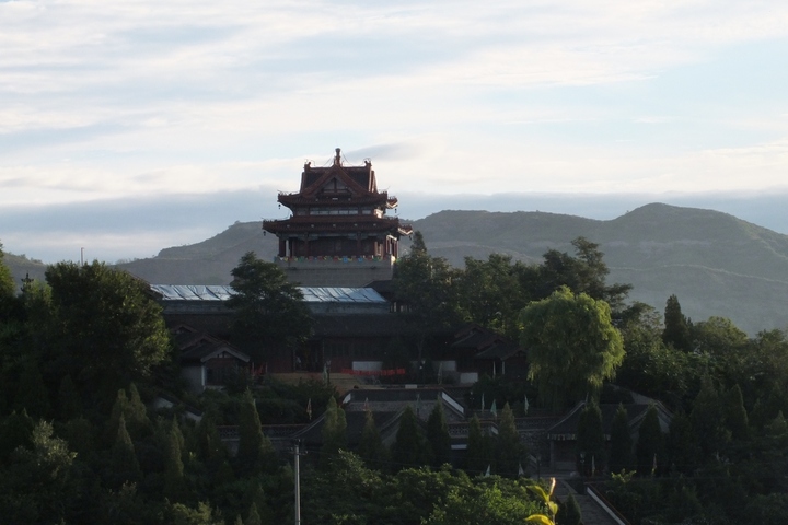 承德僧冠峰景区