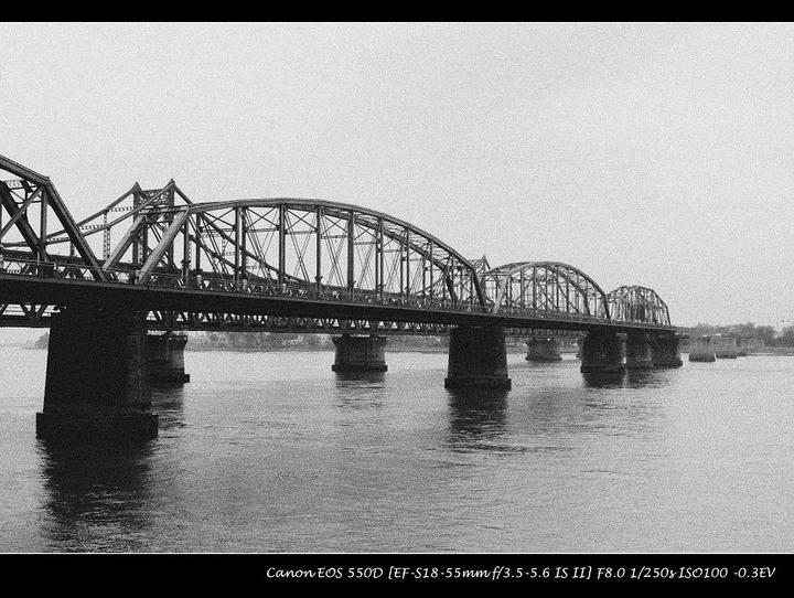 【鸭绿江大桥、鸭绿江断桥摄影图片】丹东纪实