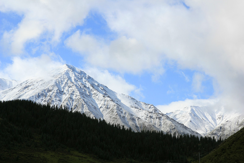 祁连雪山