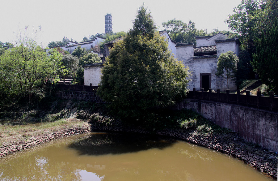 游安徽黄山古城岩景区