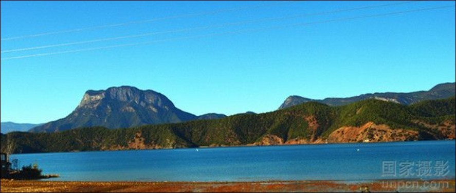 泸沽湖格姆女神山