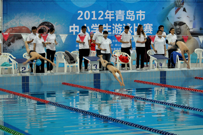 2012年青岛市中小学生游泳比赛花絮