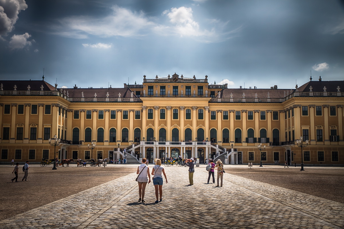 > 美泉宫 (schönbrunn palace)维尔纳--奥地利