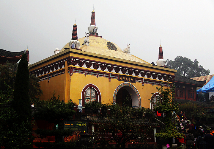 峨嵋山万年寺 (共 19 p)