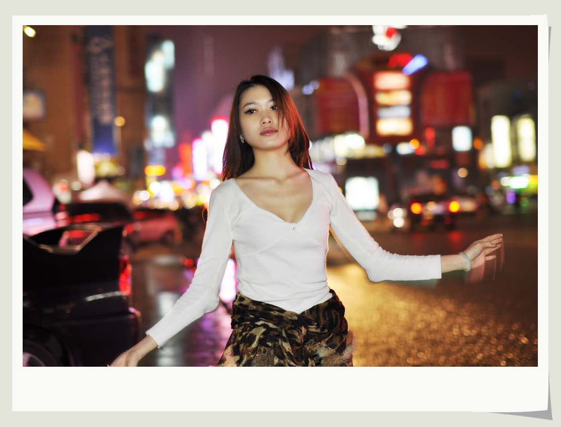 街拍夜景之苏宁mm