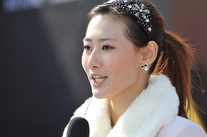 美女主持人