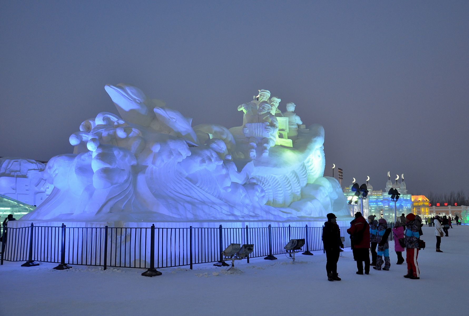 哈尔滨冰雪大世界《夜景》
