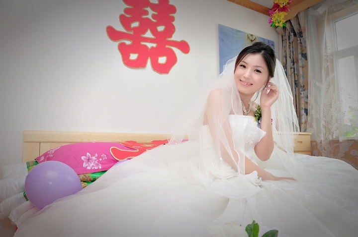 【婚礼跟拍:最美新娘摄影图片】青岛人像摄影