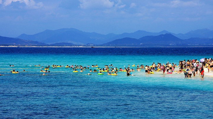 蓝色的海湾蜈支州岛