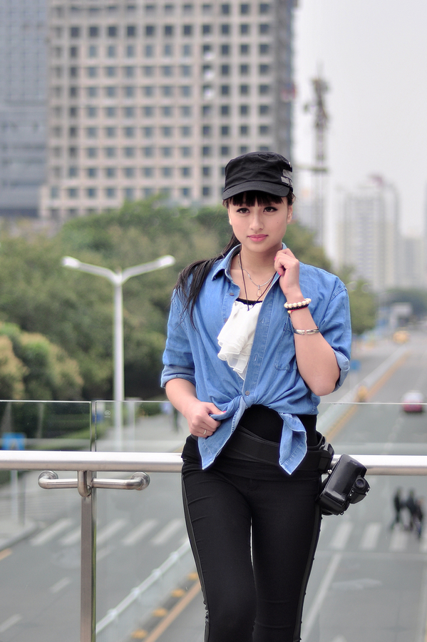 洁妮美女爱摄影--深圳市民中心外拍
