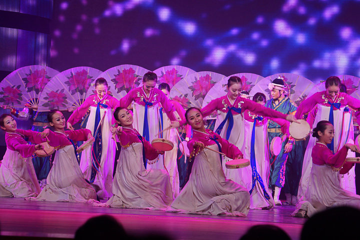 【中央民族歌舞团-朝鲜族歌舞摄影图片】武汉纪实摄影_行行摄摄_太平洋电脑网摄影部落