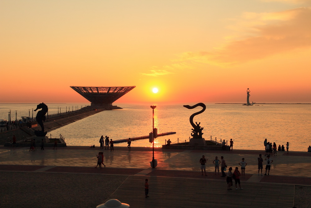 【滨海夕阳摄影图片】营口开发区山海广场生活摄影_井