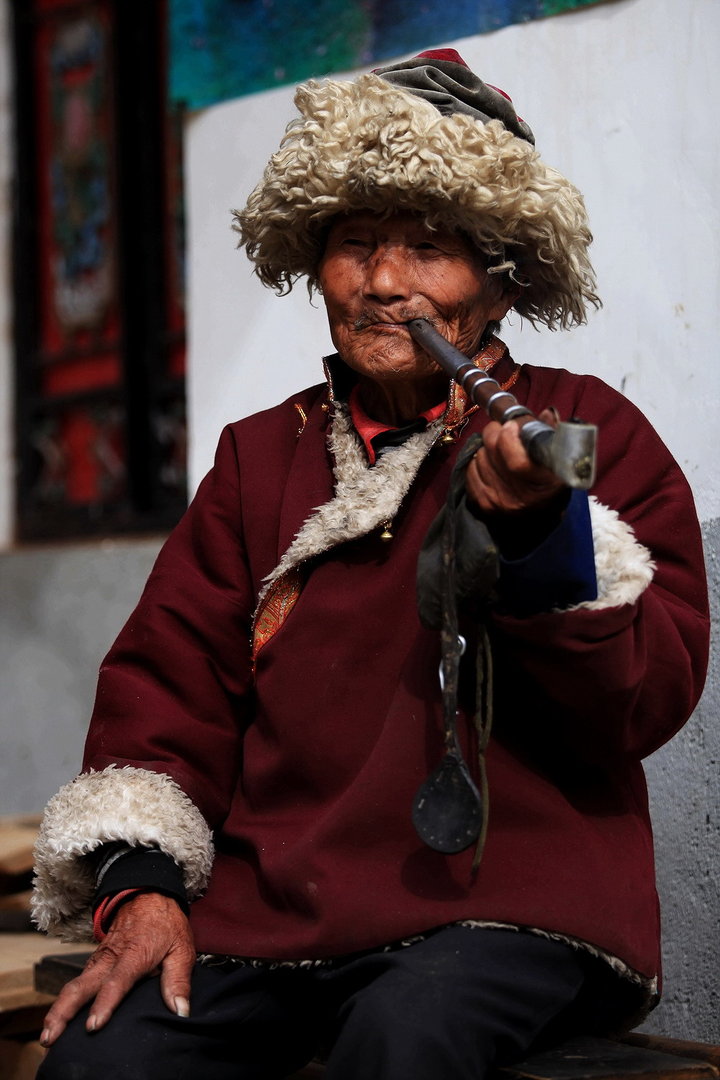 【藏族老人摄影图片】四川丹巴甲居藏寨人像摄