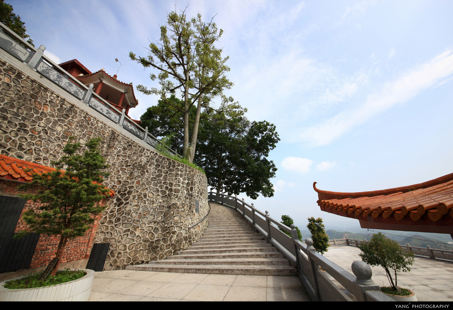 兴宁鸡鸣山
