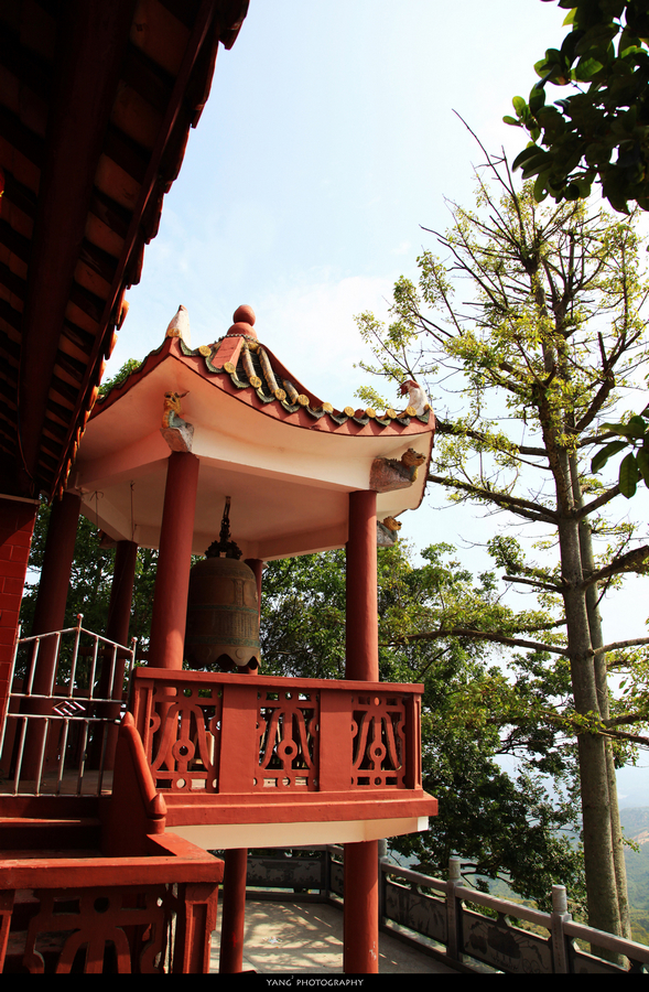 兴宁鸡鸣山