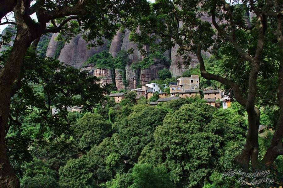 【桂平白石山,六月荔枝红摄影图片】桂平麻垌风光摄影