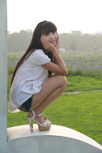 片里有个姑娘叫小芳-实拍美女模特小芳