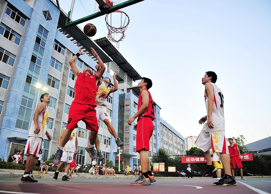 【让篮球多飞会儿--2013年公司篮球赛纪实摄影
