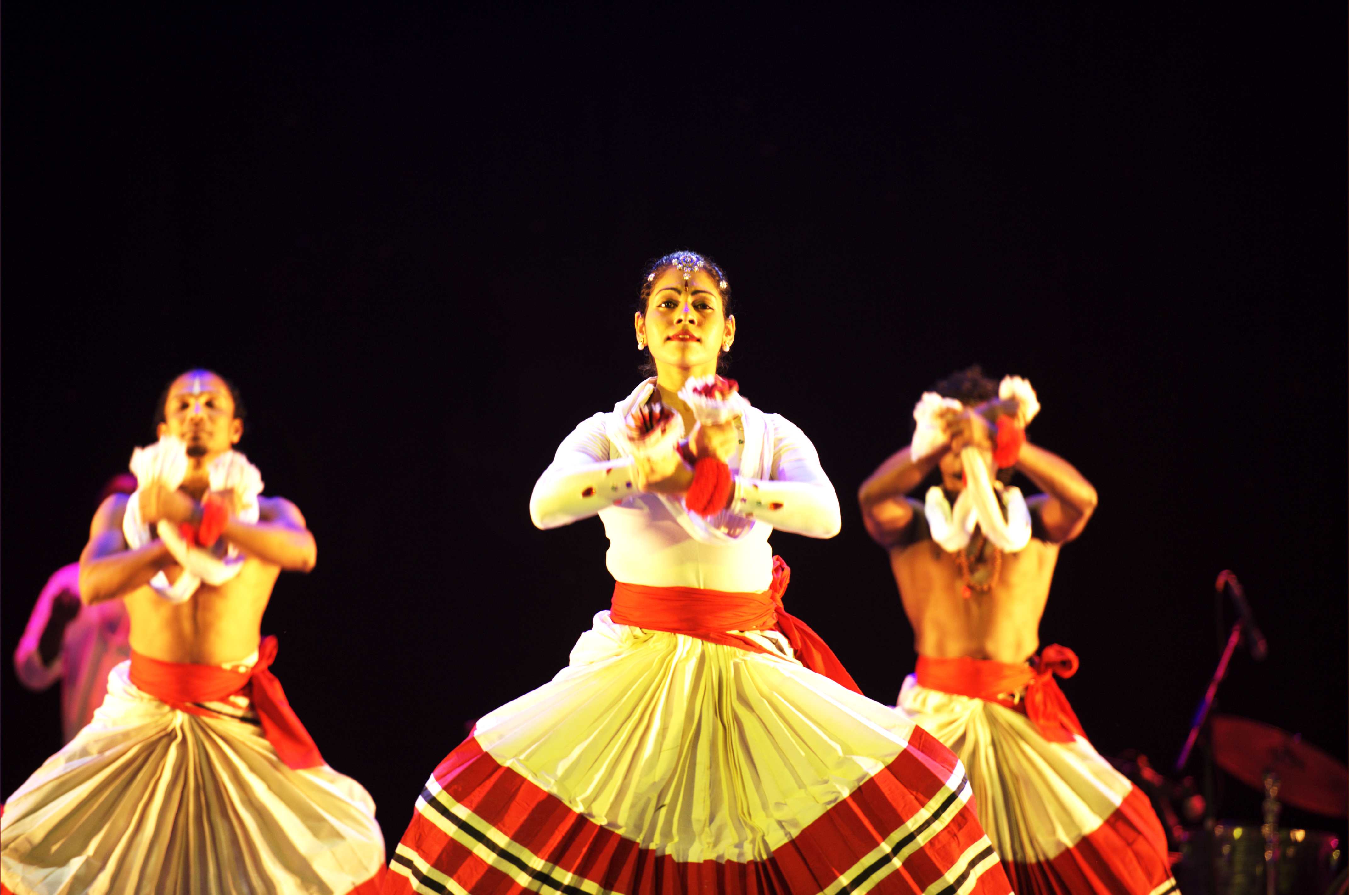 【全能舞者】印度舞神Bhanupriya古典舞蹈欣赏 Karthika Pournami_哔哩哔哩 (゜-゜)つロ 干杯~-bilibili