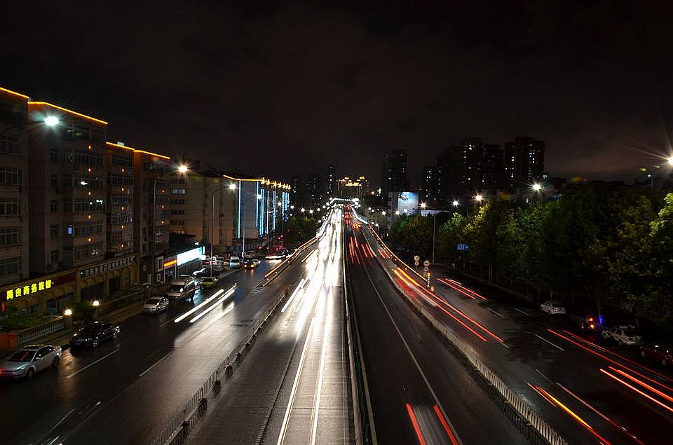 夜晚快速路