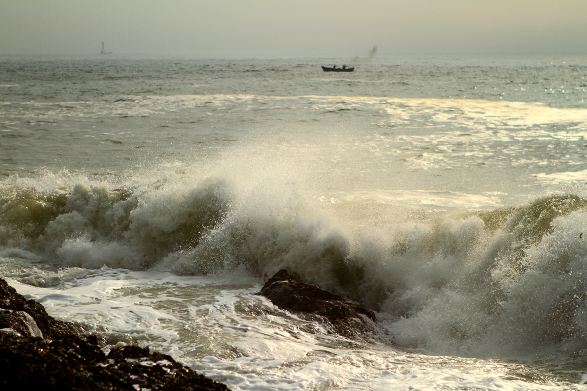 东海之《海浪》