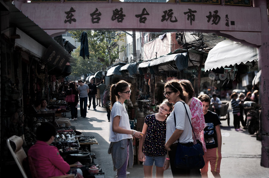 【上海古玩街摄影图片】上海纪实摄影