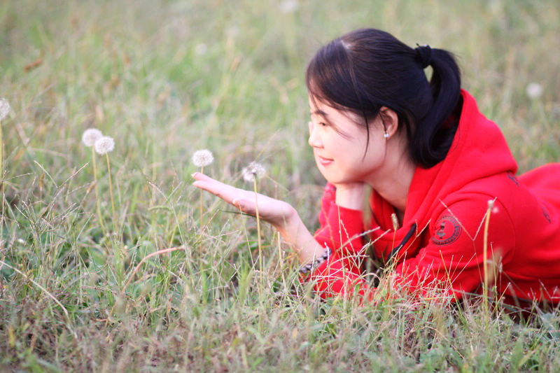 蜀山西扩景区里的红衣美女!